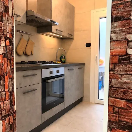 Casa Vittoria Apartment *
